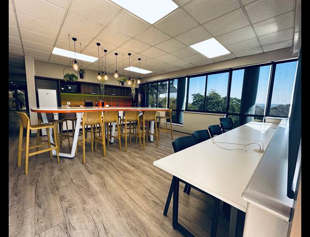 574M² OFFICE TO LET IN WOODMEAD